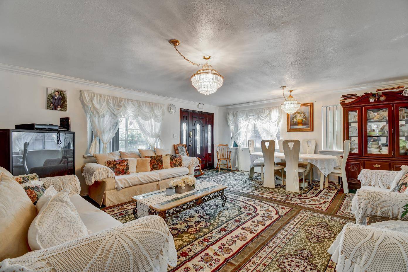 San Mateo, CA 94401,7 Lindbergh Street