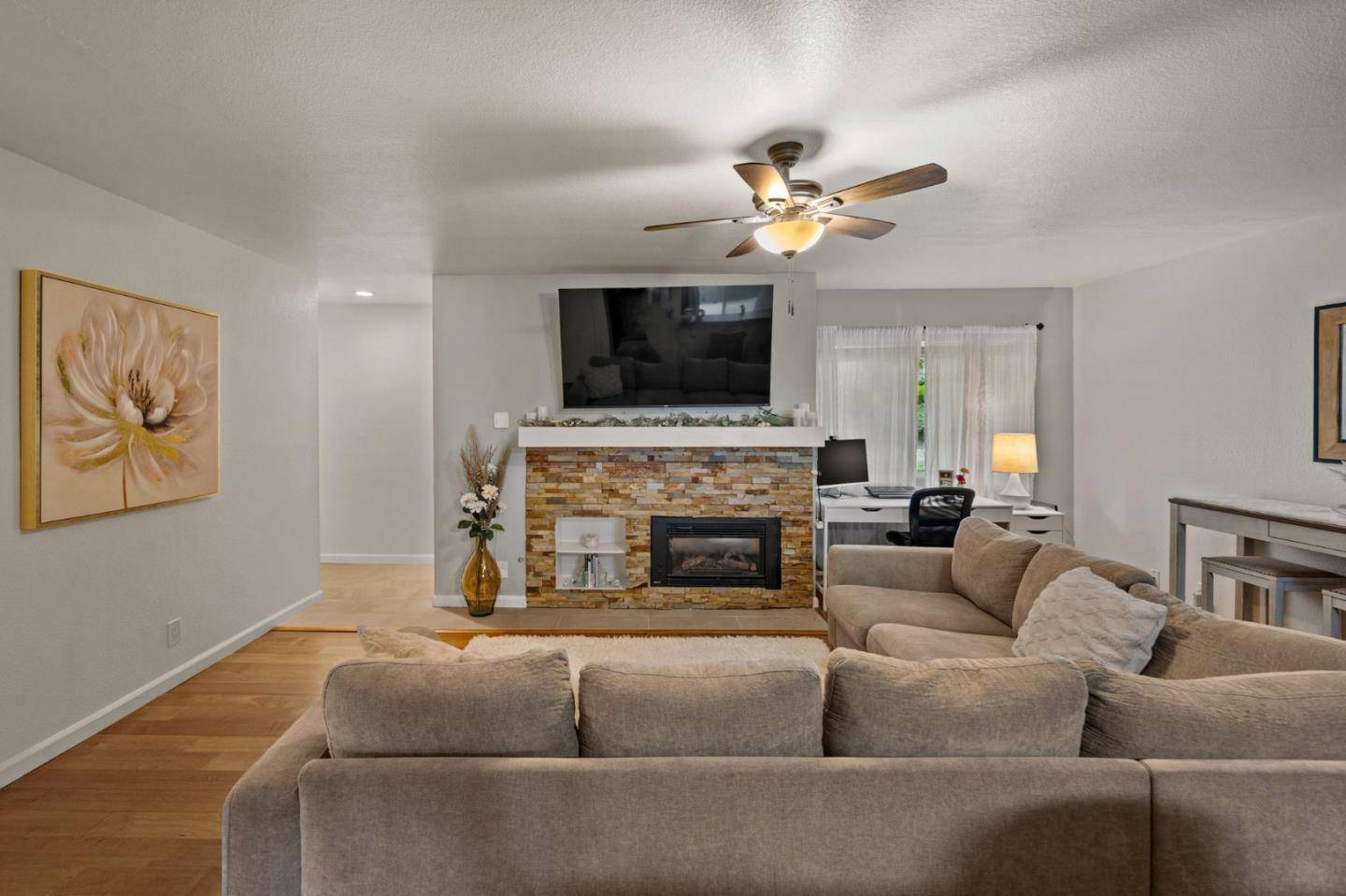 Marina, CA 93933,3095 Marina Drive #35