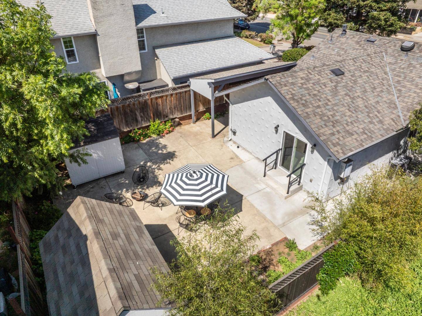 Morgan Hill, CA 95037,110 W Main Avenue