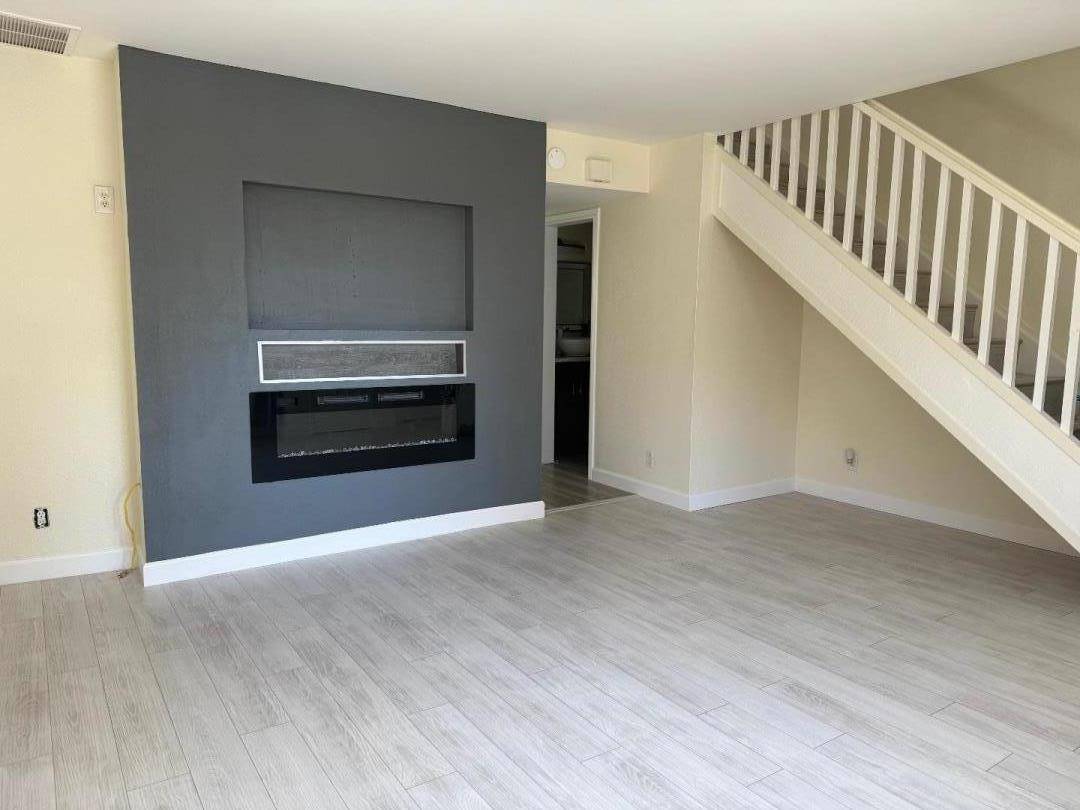 Hayward, CA 94544,631 Foster Court #3