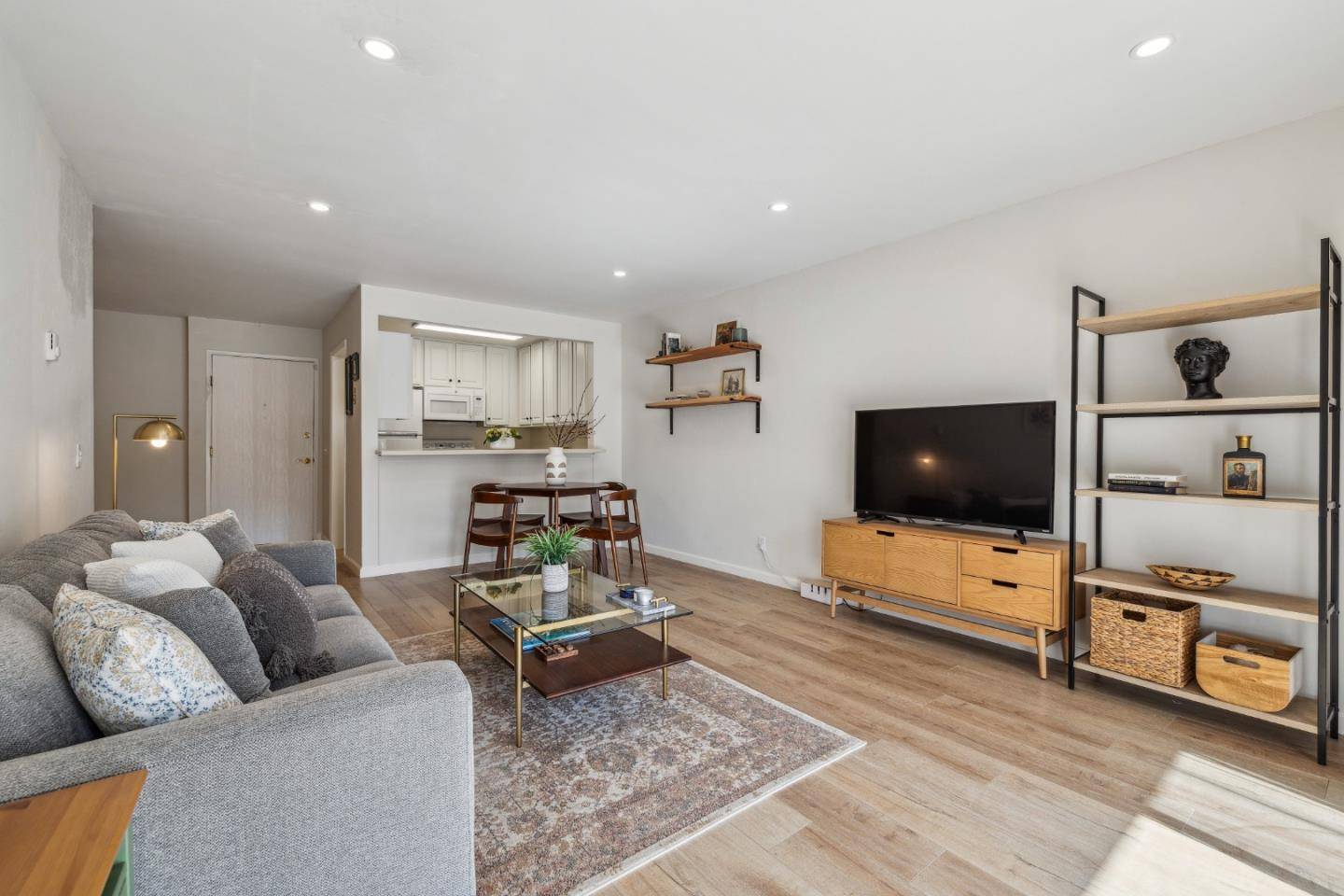 Millbrae, CA 94030,1550 Frontera Way #119