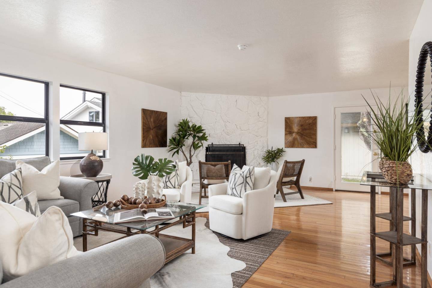 Pacific Grove, CA 93950,917 Fountain Avenue