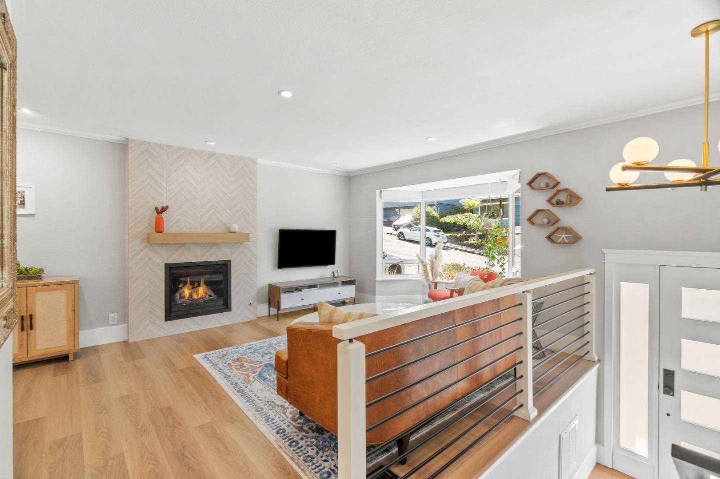 Pacifica, CA 94044,1085 Barcelona Drive
