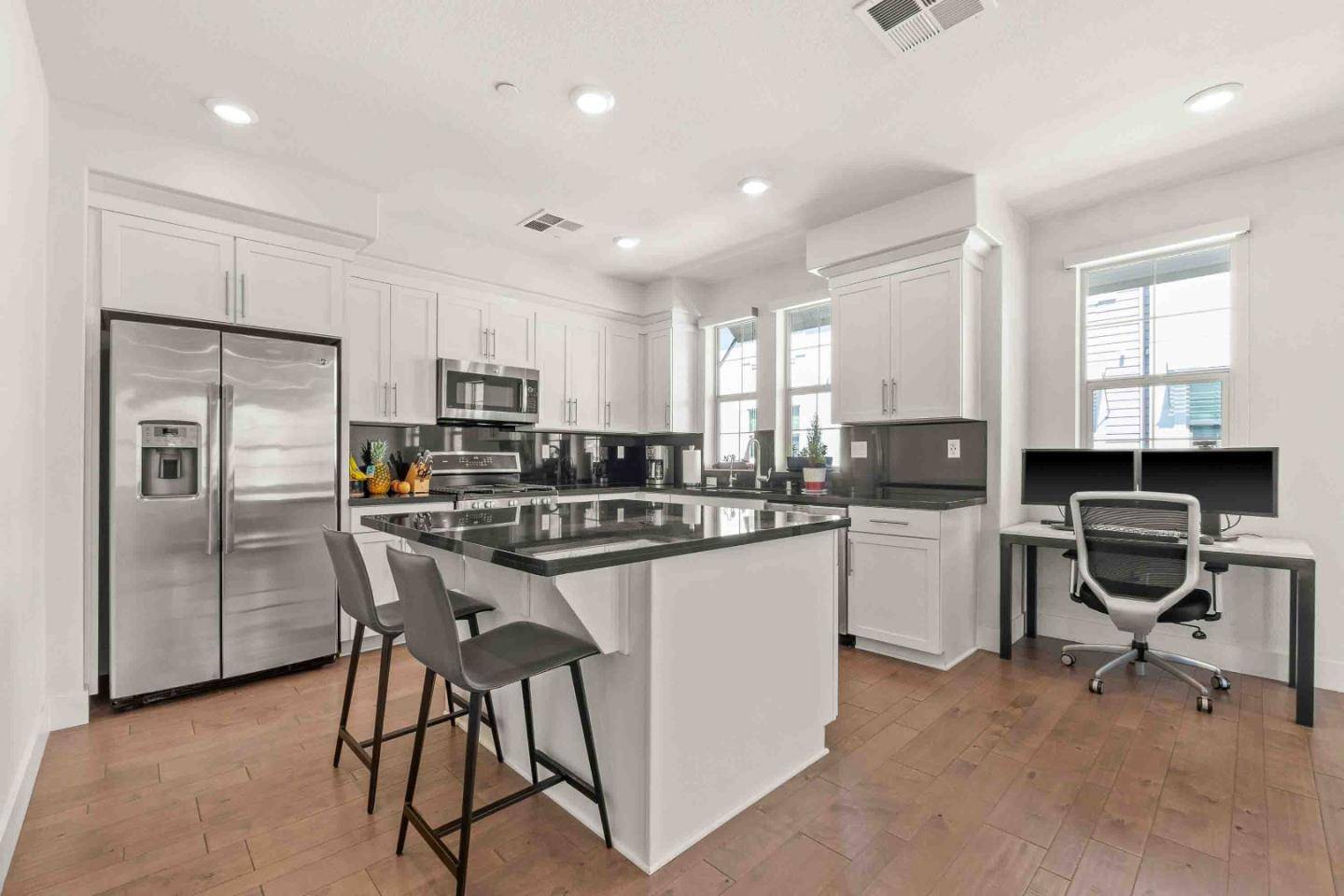 Newark, CA 94560,8629 Seawind Way