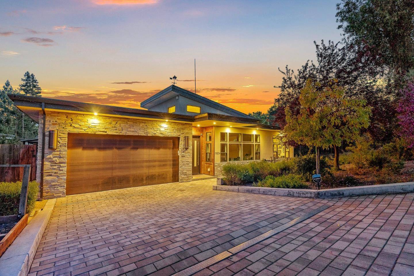 Los Altos, CA 94024,11634 Winding Way