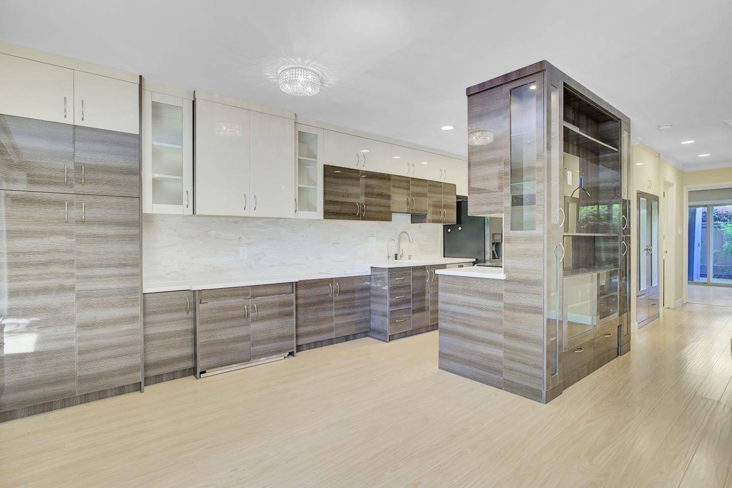 San Jose, CA 95129,360 Auburn Way #1