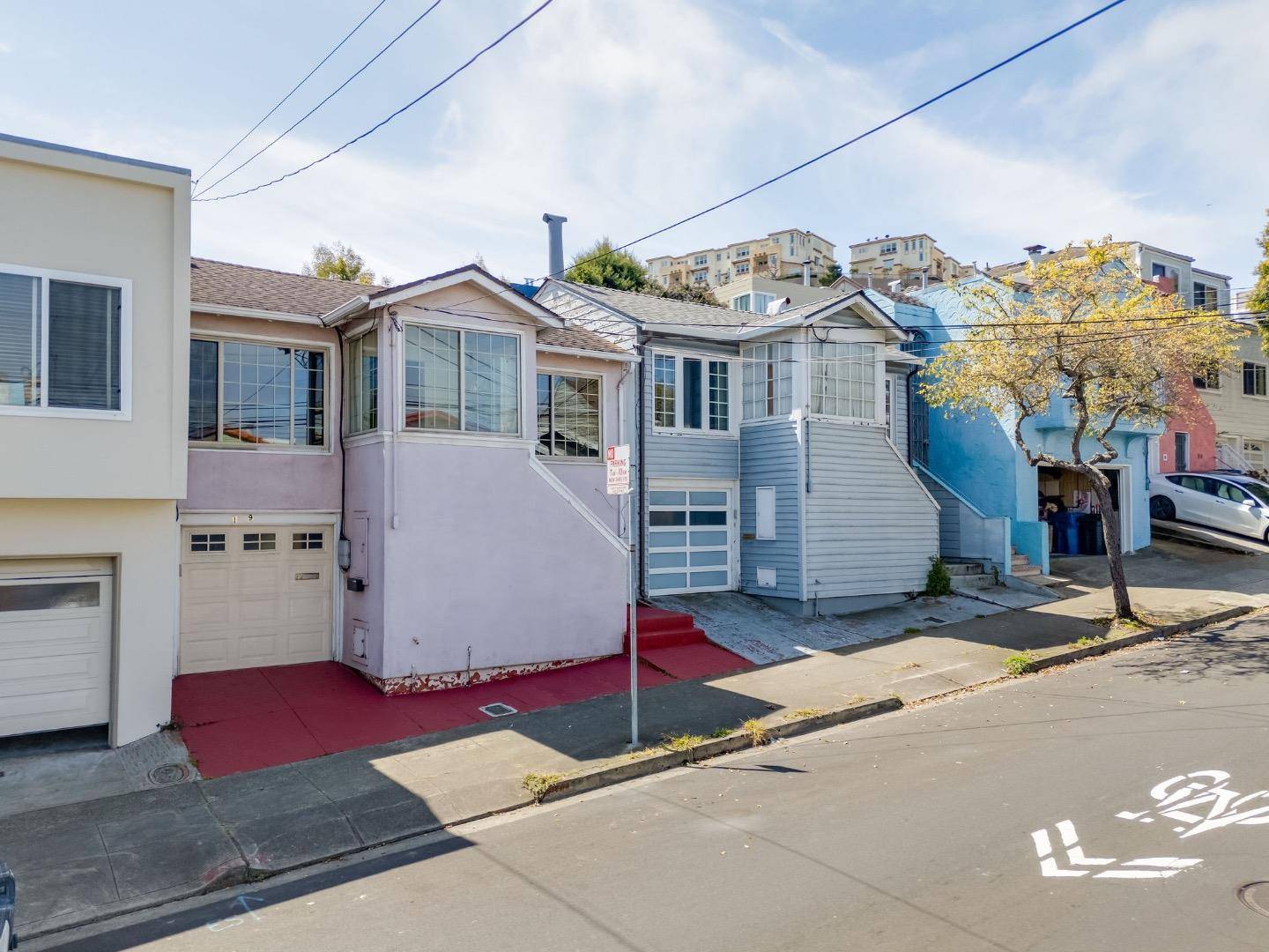 Daly City, CA 94014,1239 Brunswick Street