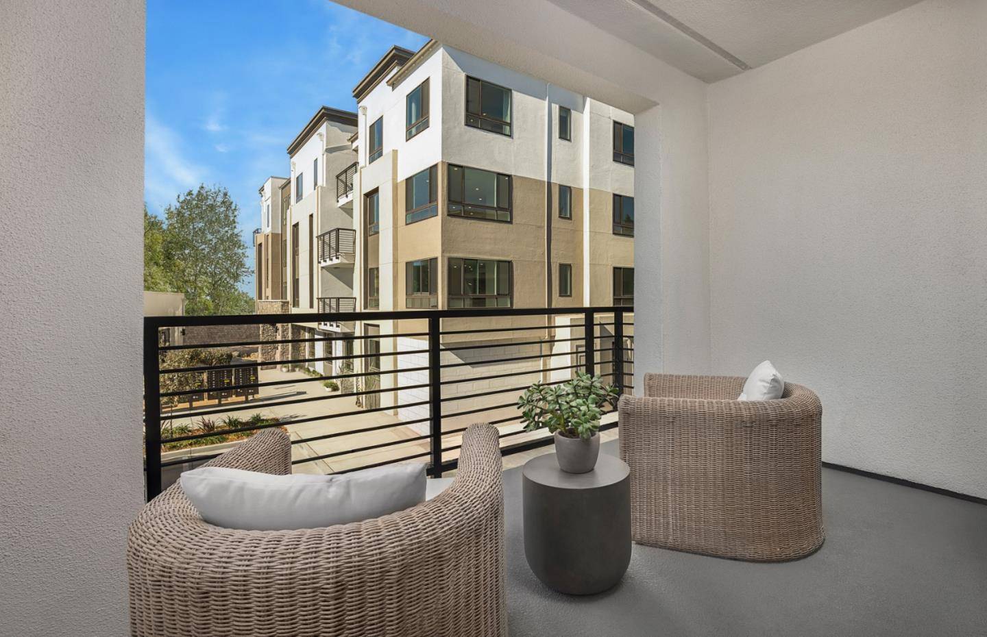 Sunnyvale, CA 94089,1147 Milan Terrace #8