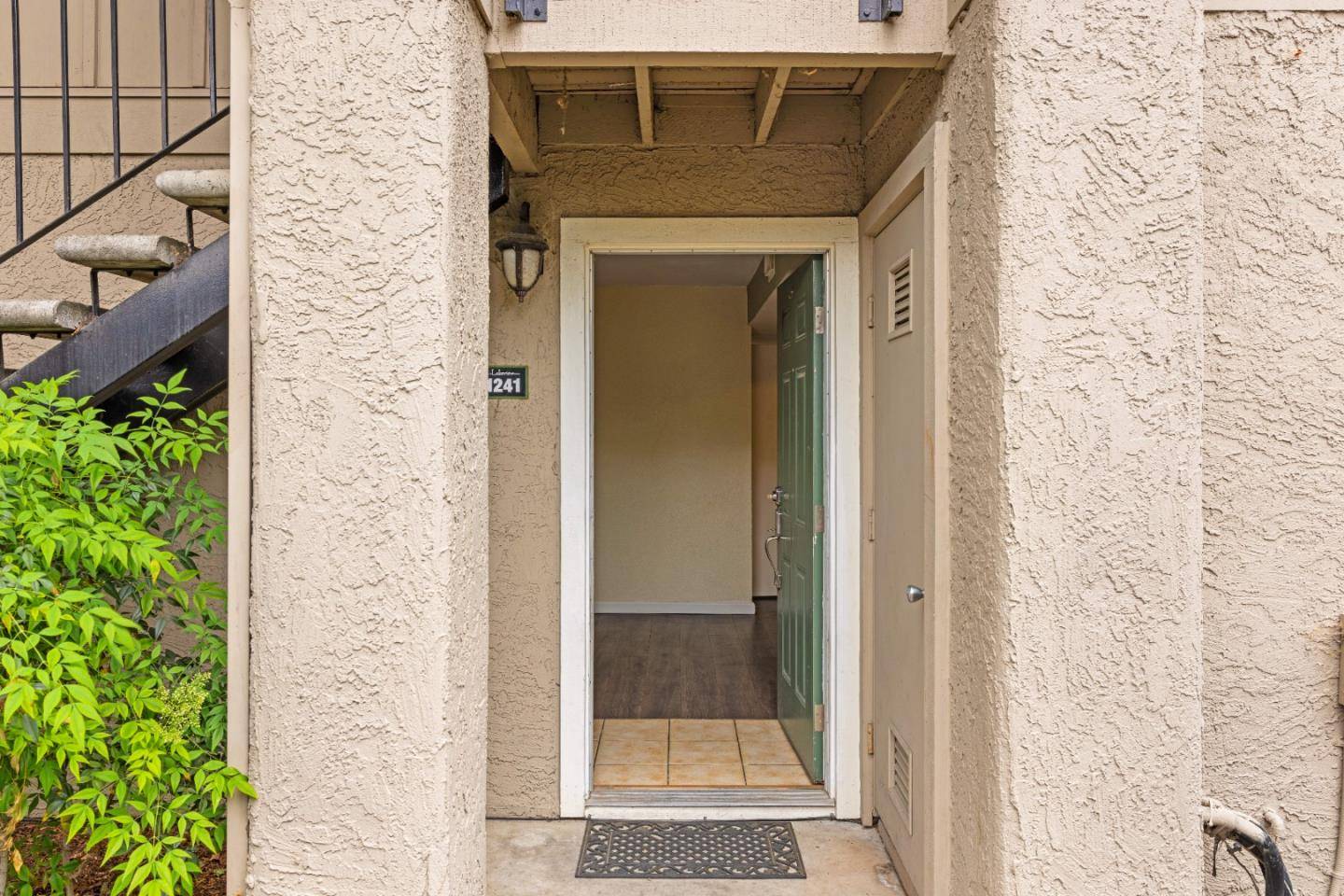 Pittsburg, CA 94565,1241 Lakeview Circle