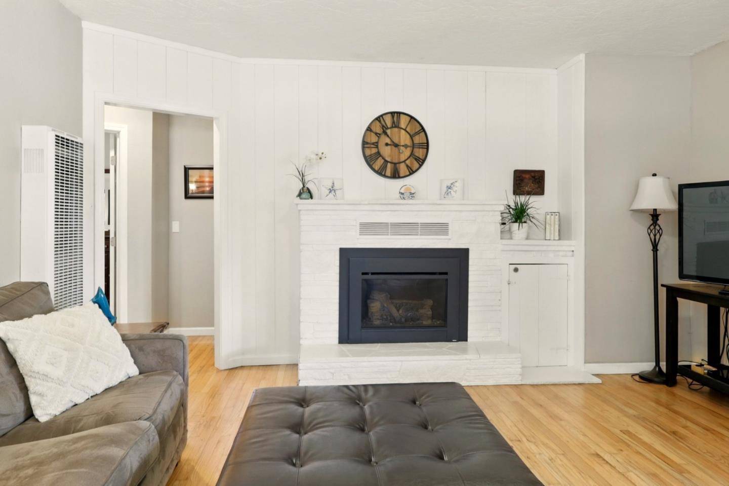 Santa Cruz, CA 95062,640 17th Avenue