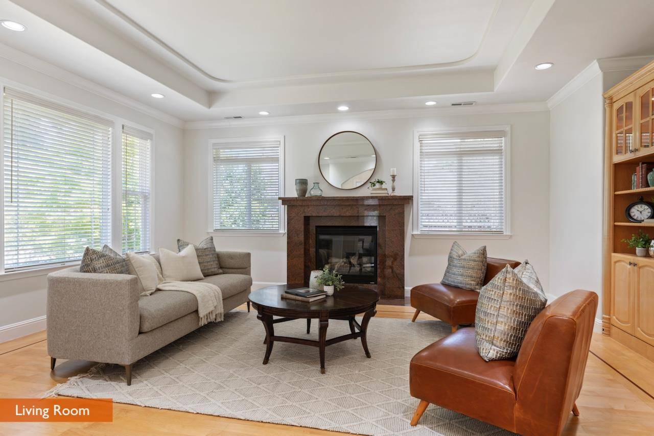 Los Altos, CA 94024,1018 Loma Prieta Court