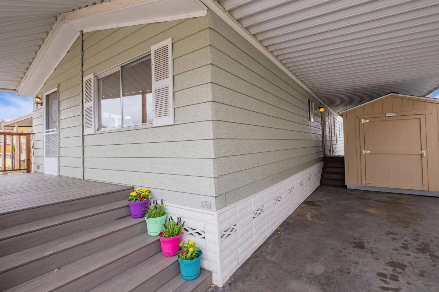 Santa Cruz, CA 95062,998 38th Avenue #11