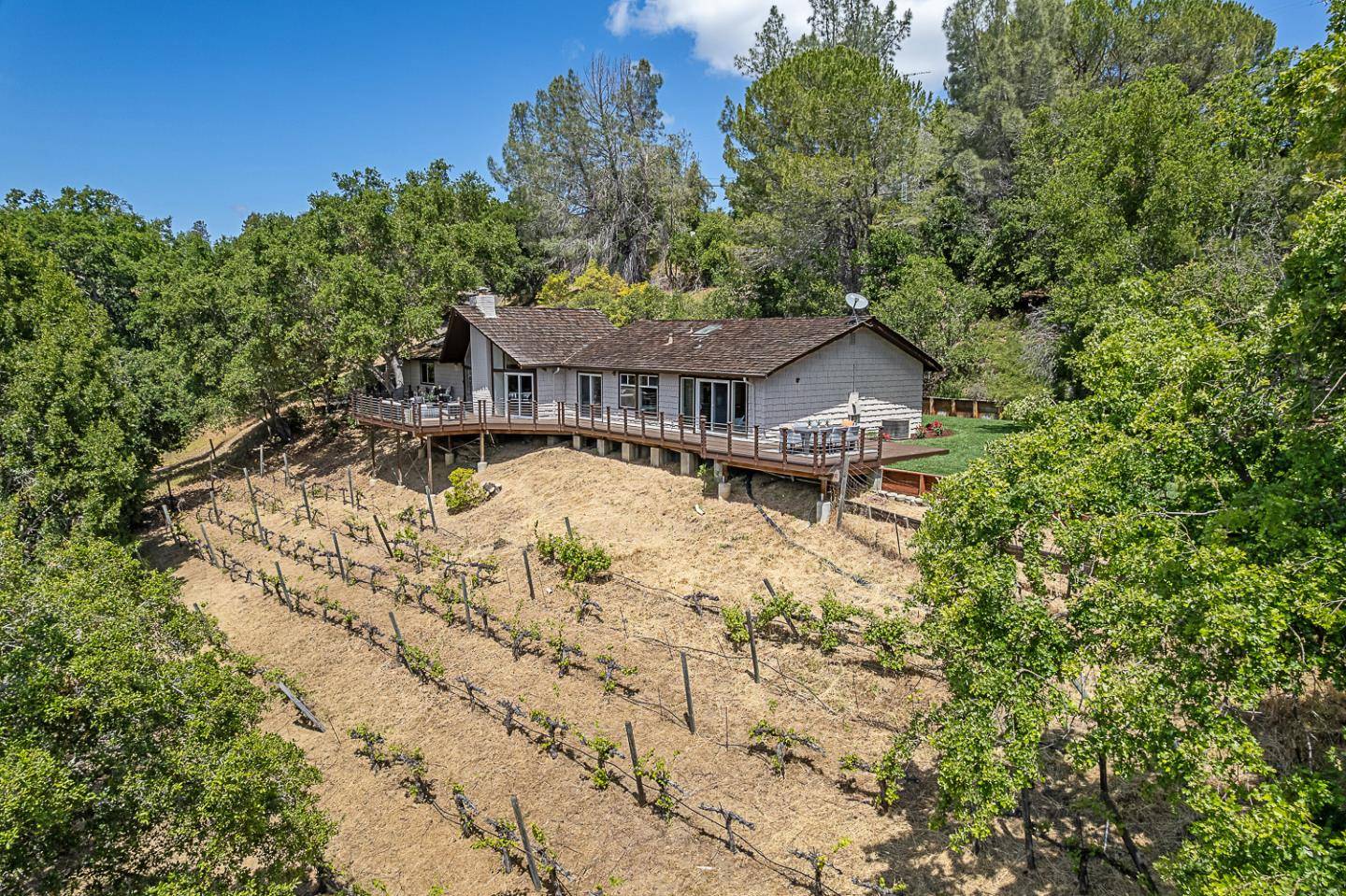 Los Altos Hills, CA 94022,26350 Taaffe Road