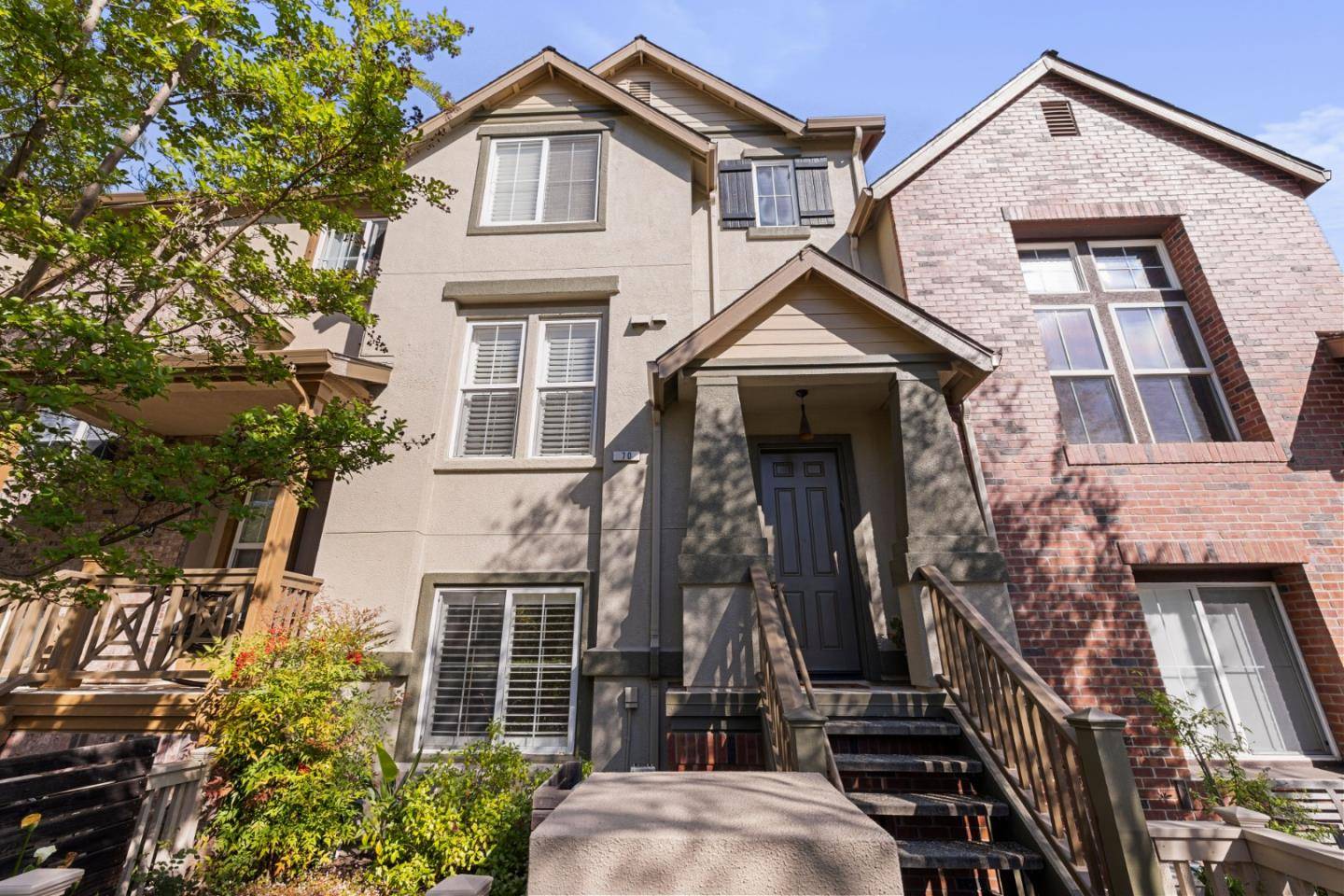 Mountain View, CA 94040,70 Sheffield Court