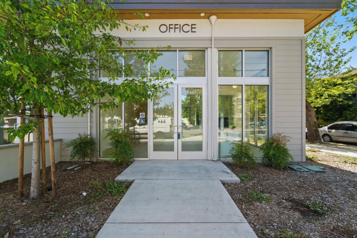 San Carlos, CA 94070,1667 San Carlos Avenue