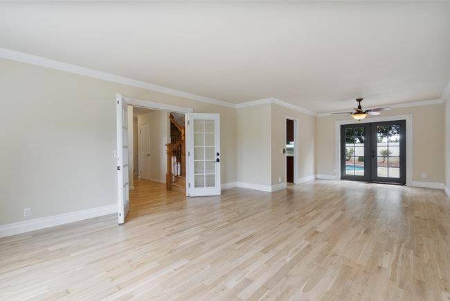 Gilroy, CA 95020,890 Greenwich Drive
