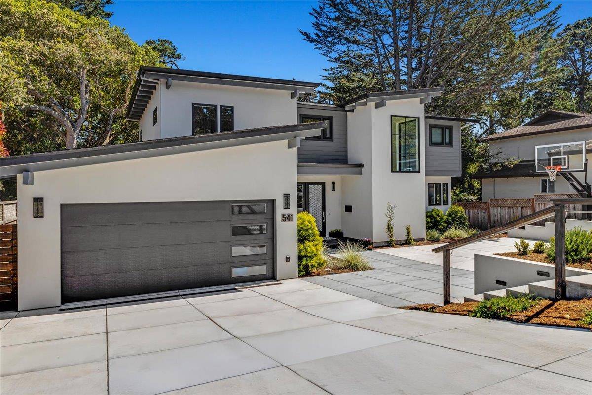 Monterey, CA 93940,541 Dry Creek Road