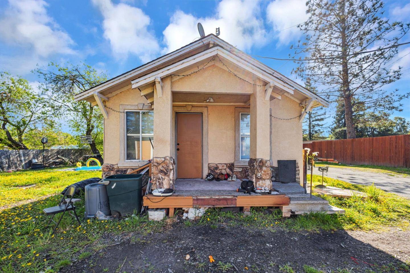 Sebastopol, CA 95472,3501 Gravenstein Highway