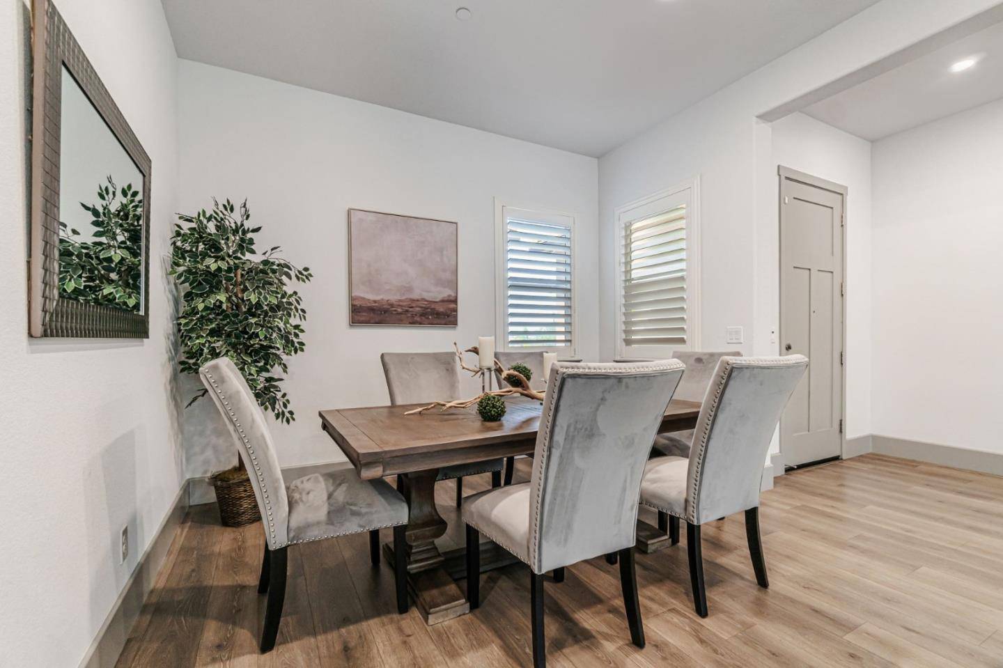 Elk Grove, CA 95757,8078 Triplefin Way