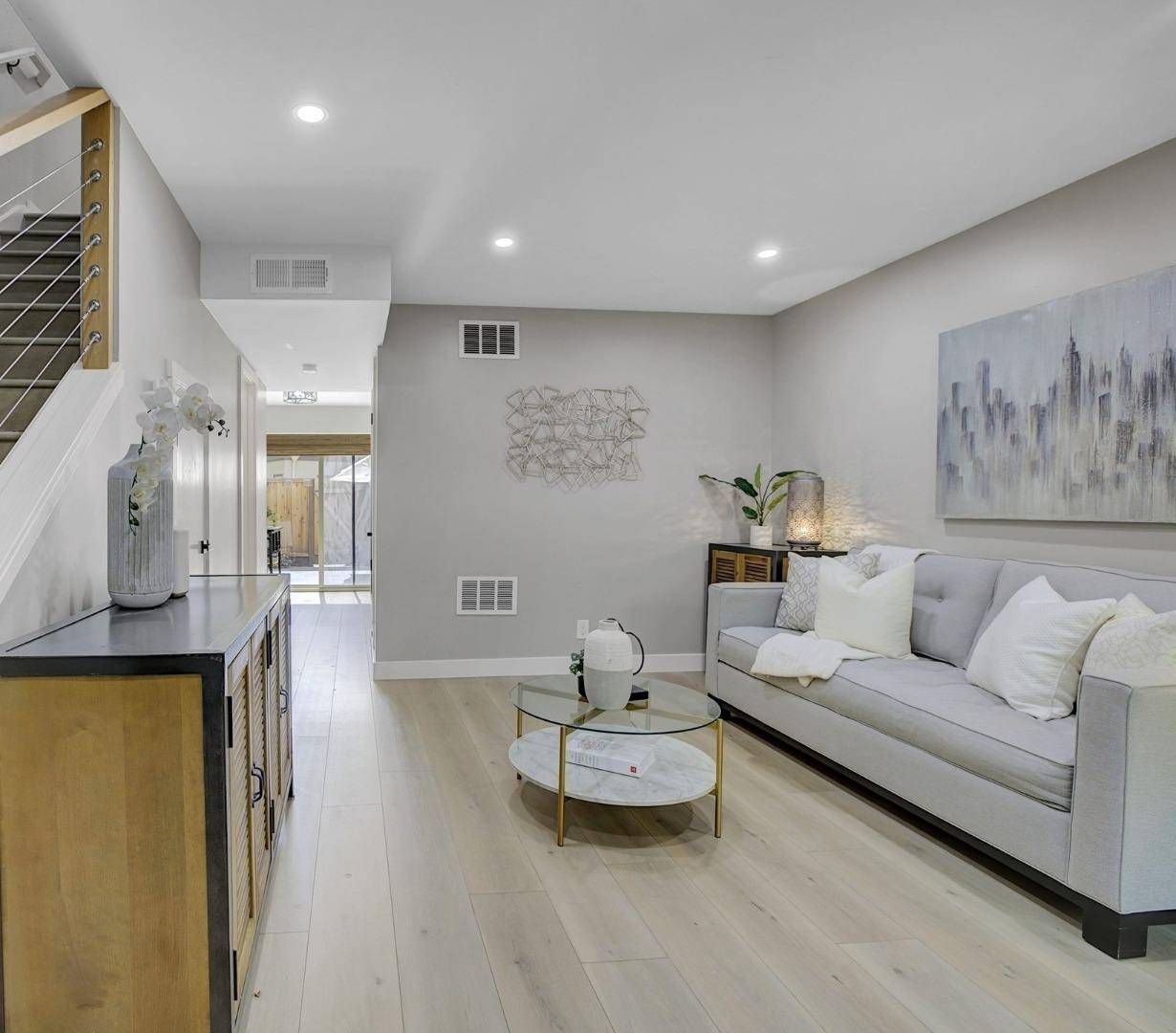 Pacifica, CA 94044,1181 Oddstad Boulevard