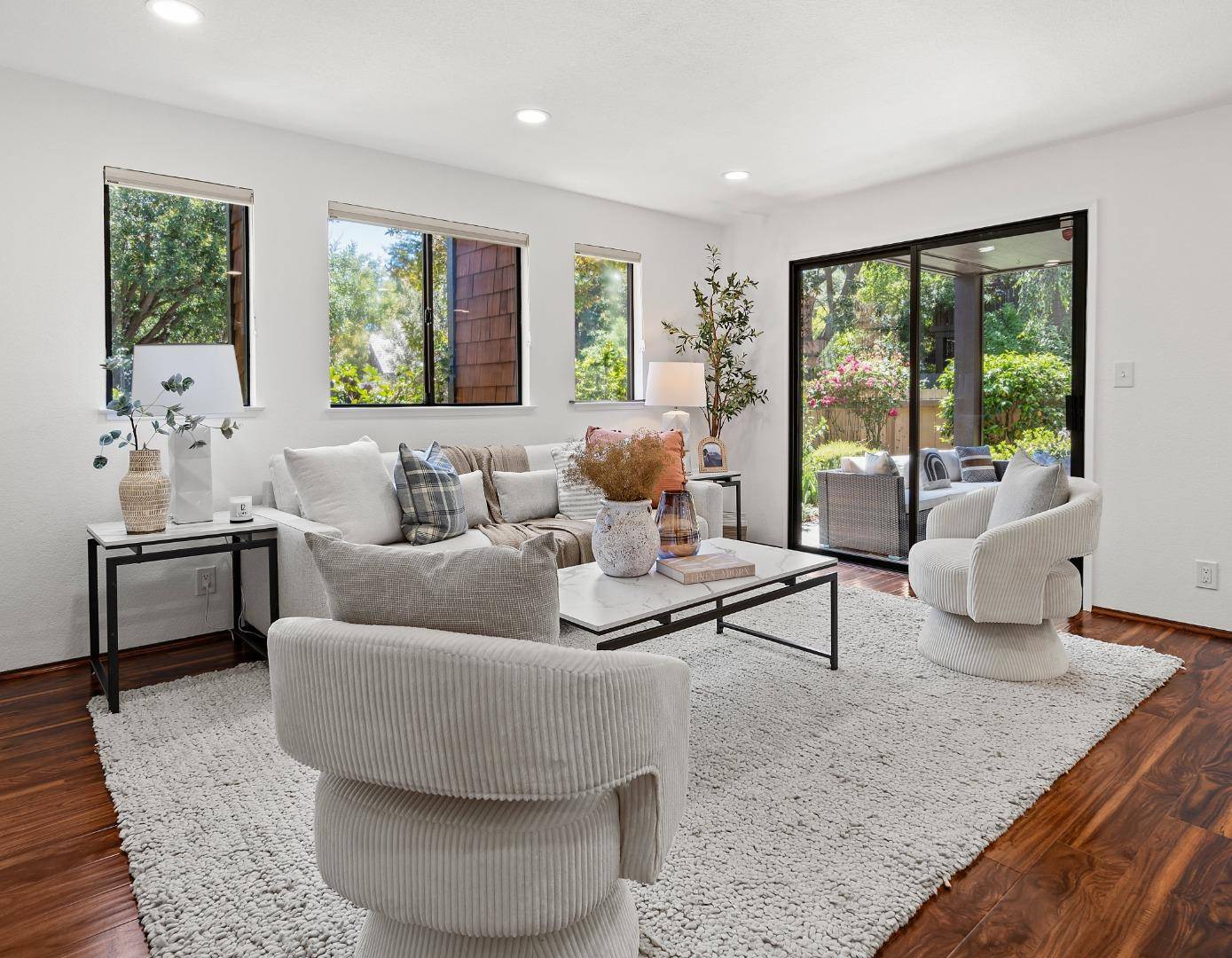 Palo Alto, CA 94306,522 Thain Way
