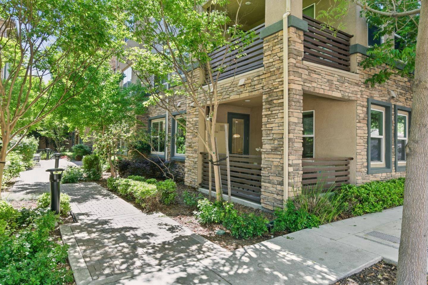 Sunnyvale, CA 94089,1130 Karby Terrace #101