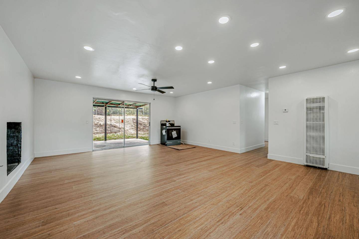 San Diego, CA 92139,6046 Reo Place