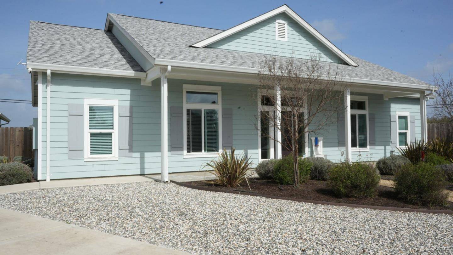 Escalon, CA 95320,496 Northwood Street