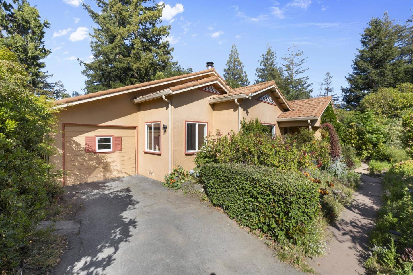 Menlo Park, CA 94025,620 Olive Street