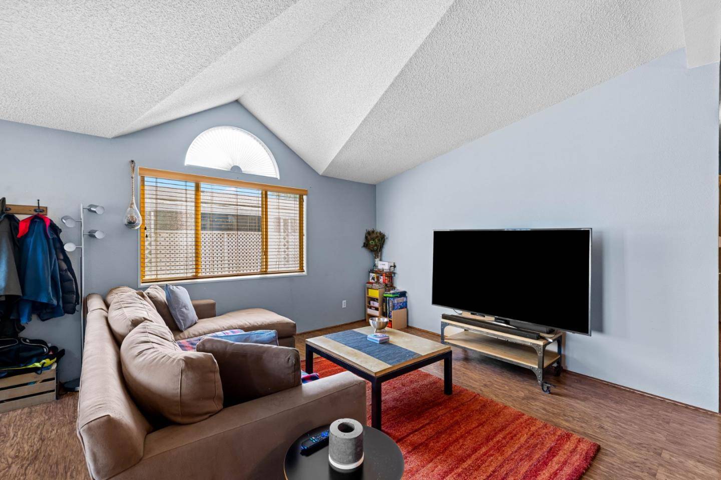 Salinas, CA 93906,20 Russell Road #8