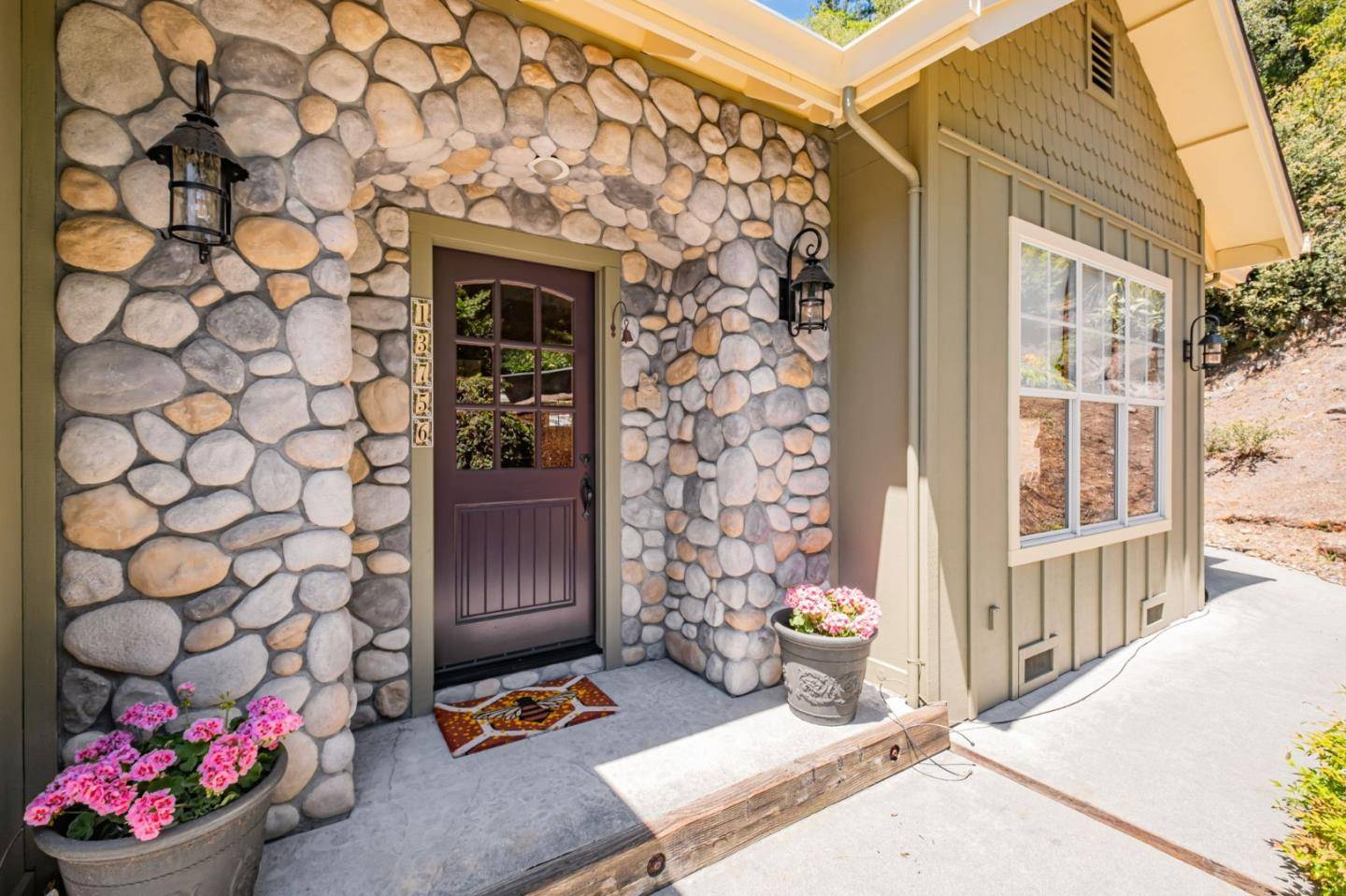 Boulder Creek, CA 95006,13756 W Park Avenue