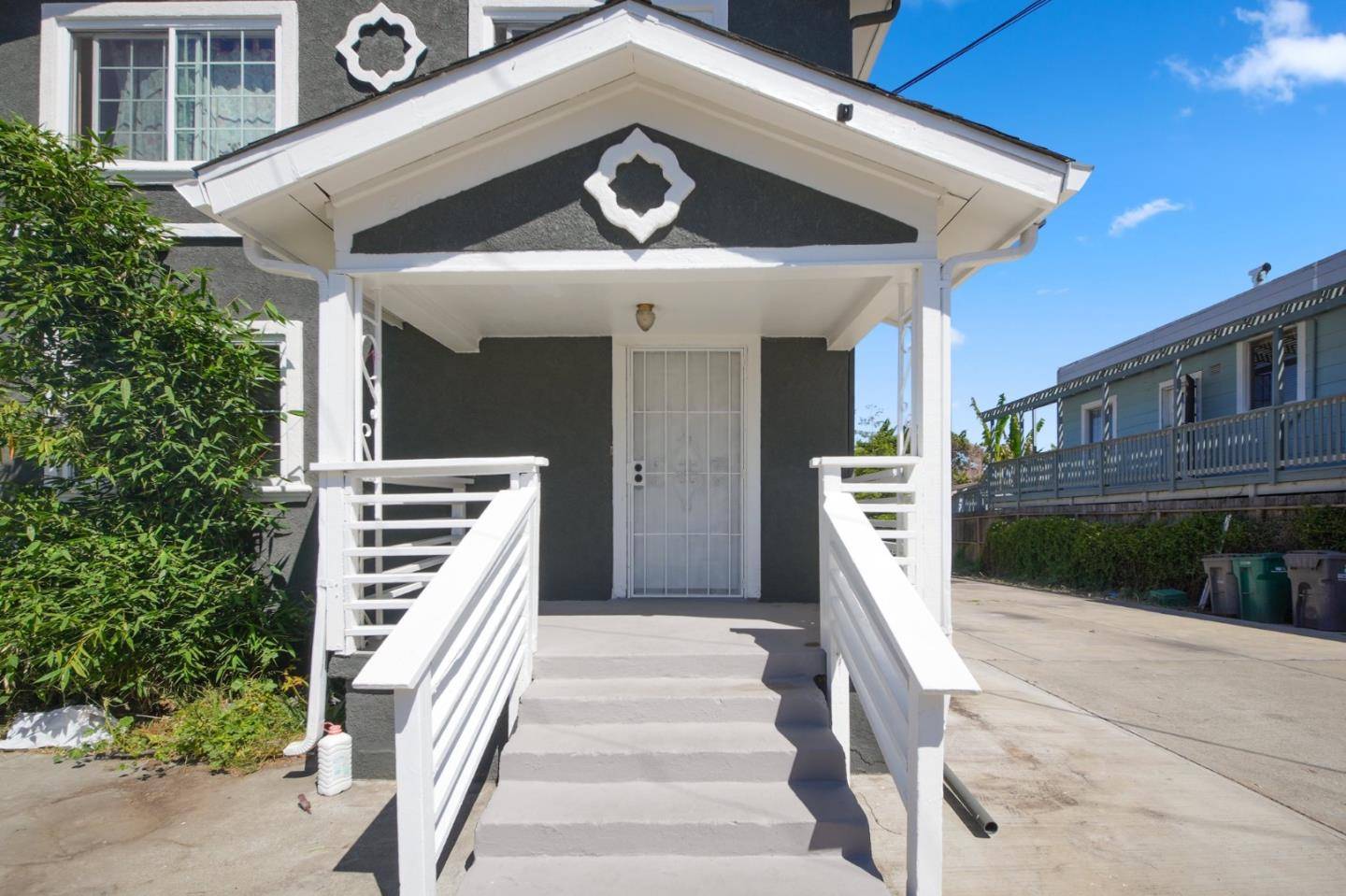 Oakland, CA 94603,1217 96th Avenue
