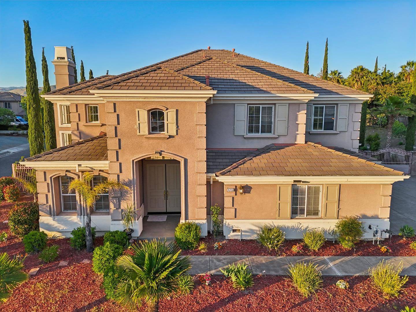 San Jose, CA 95138,4715 Whitetail Lane