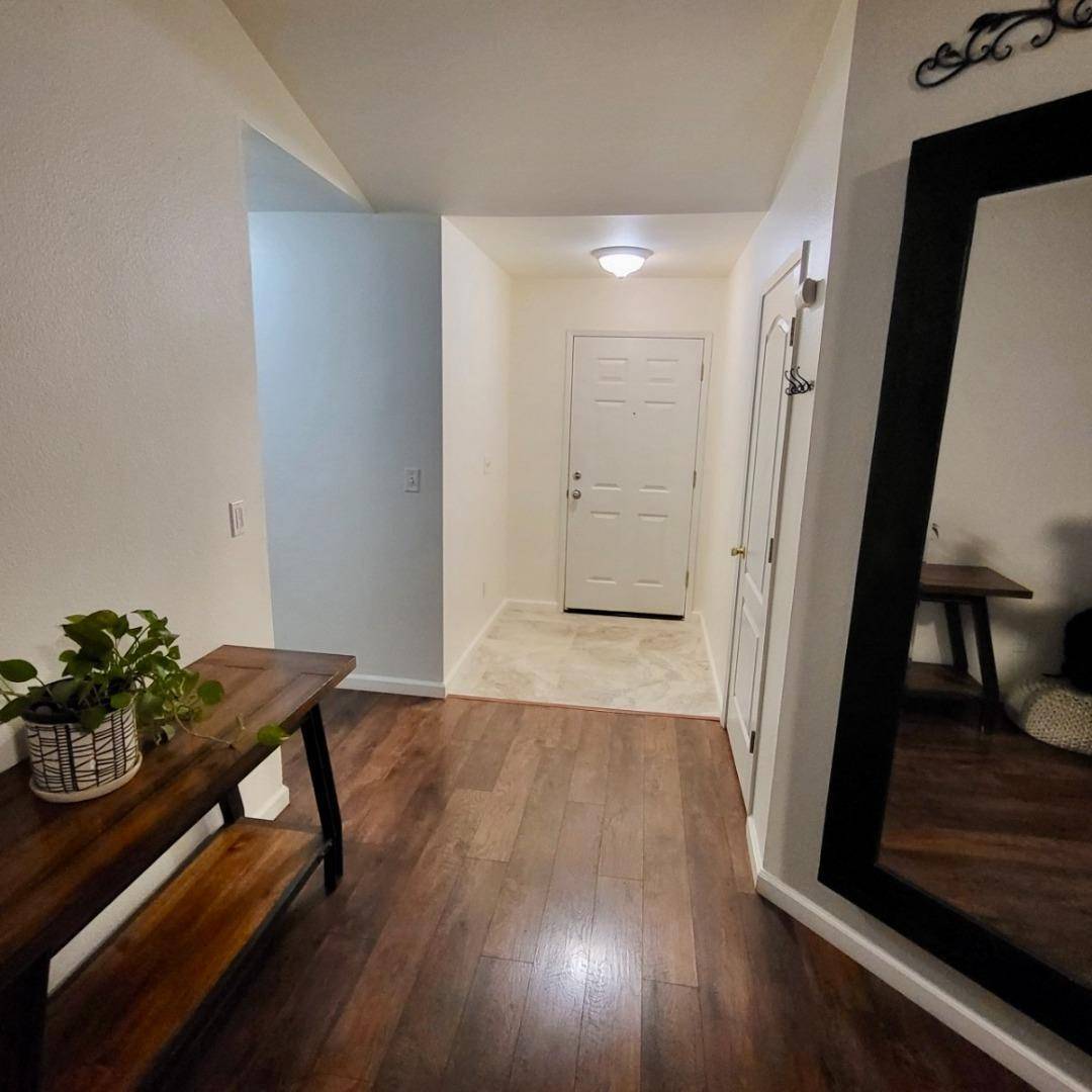 Los Banos, CA 93635,740 Windsor Court