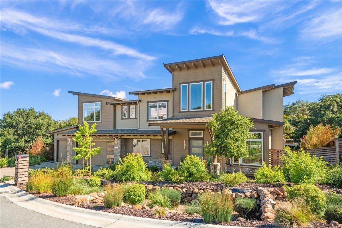 Redwood City, CA 94062,115 Wika Ranch Court