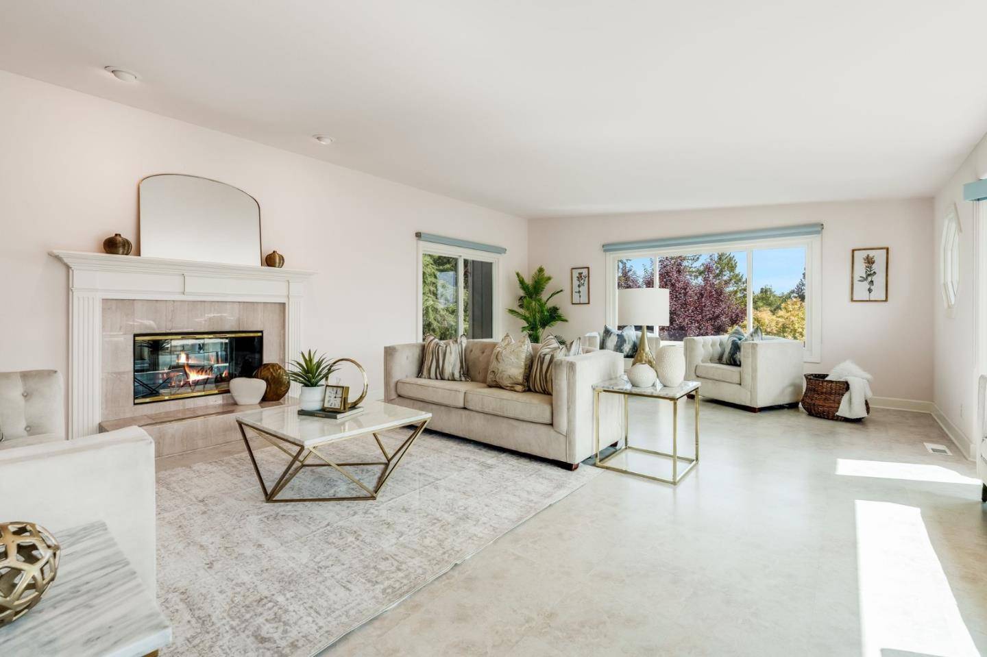 Redwood City, CA 94062,3920 Lakemead Way