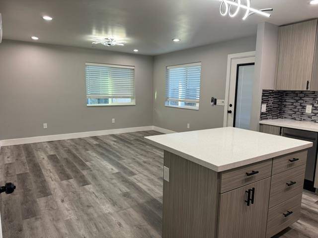 Sacramento, CA 95829,9582 Cherry Grove Circle