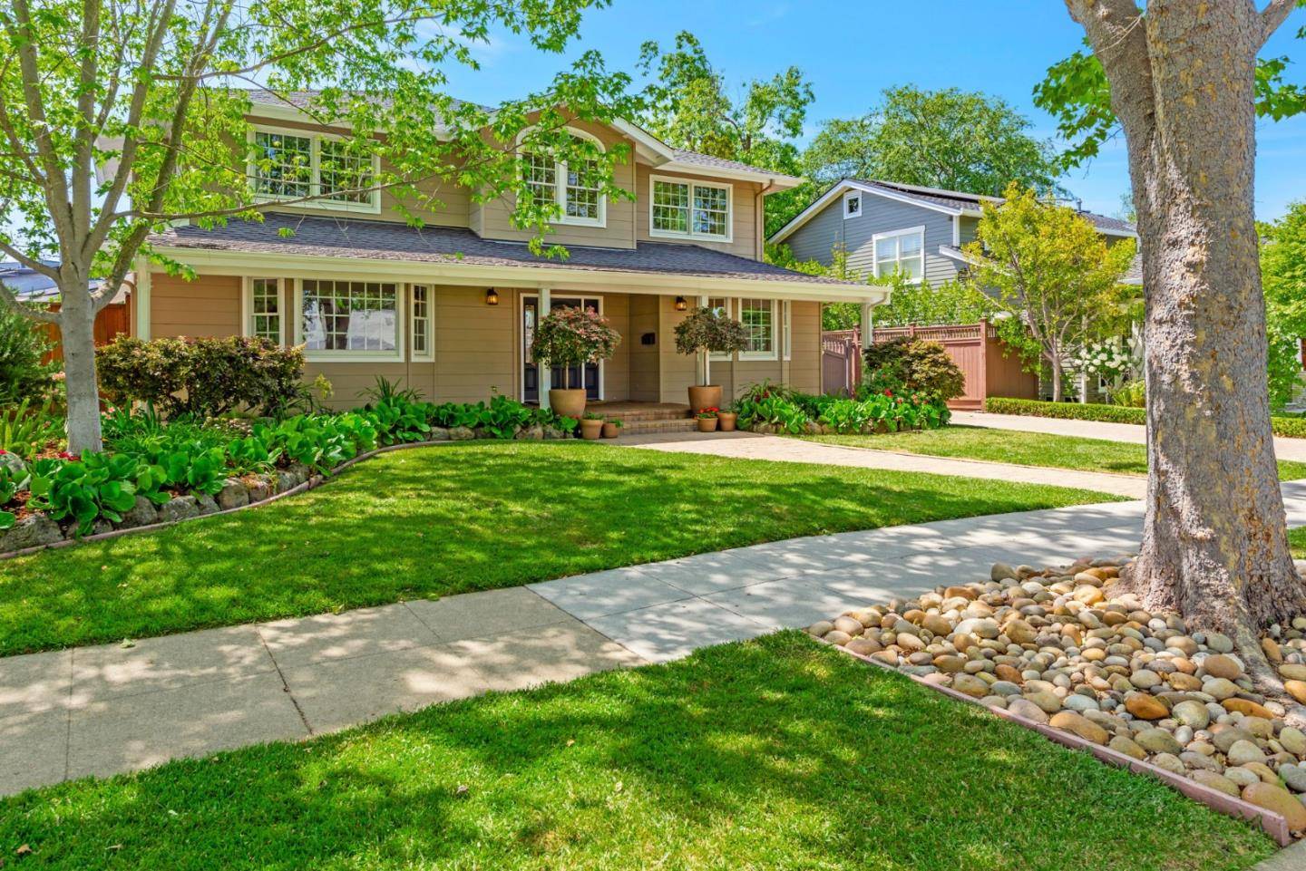Redwood City, CA 94061,1820 Kentucky Street
