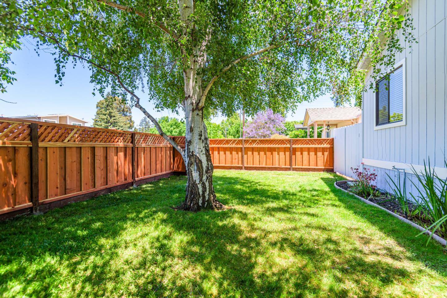 Redwood City, CA 94061,1105 Valota Road