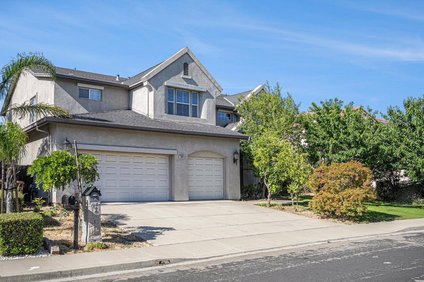 Antioch, CA 94531,1964 Finger Peak Way