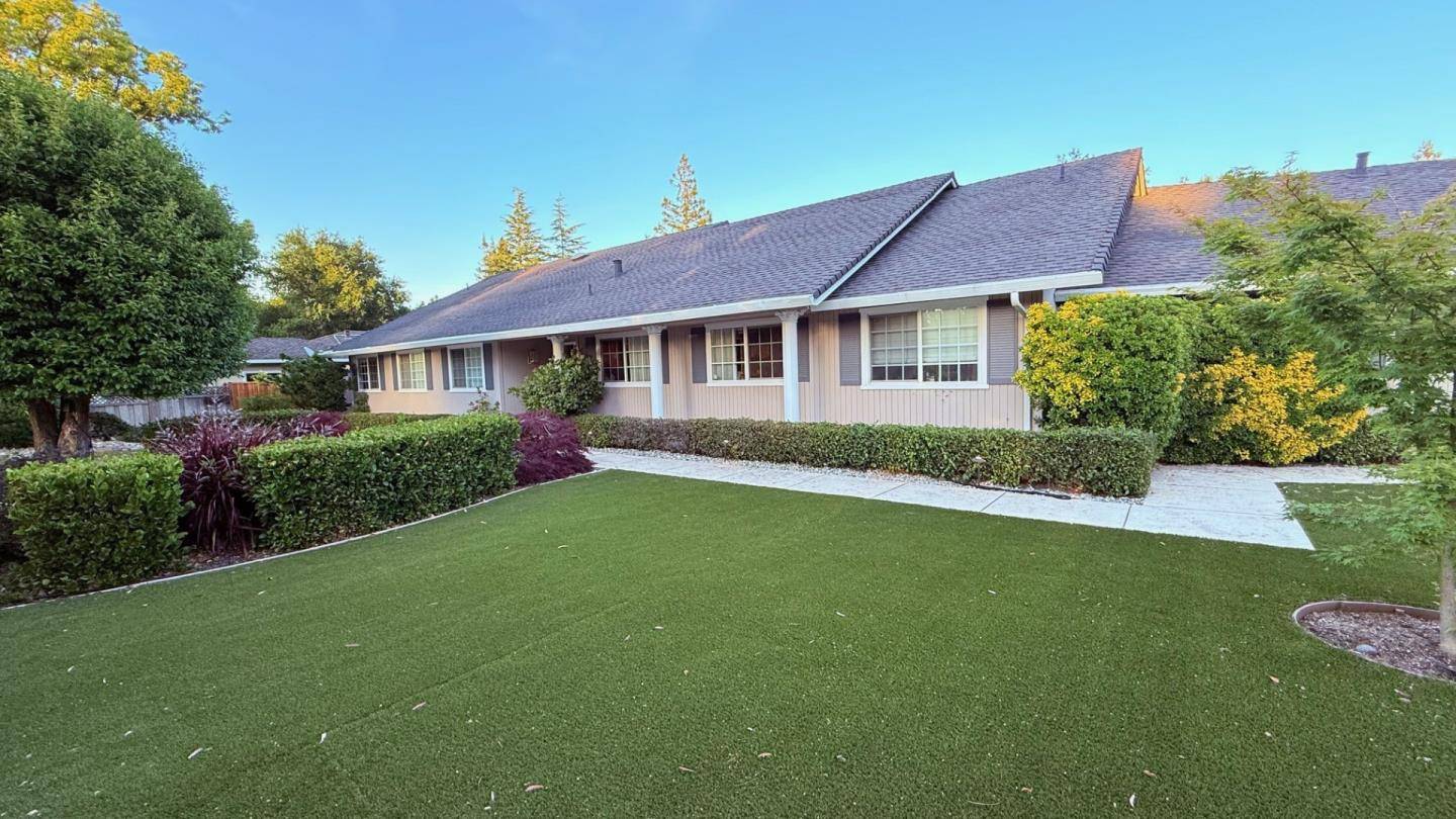 Saratoga, CA 95070,14000 Shadow Oaks Way