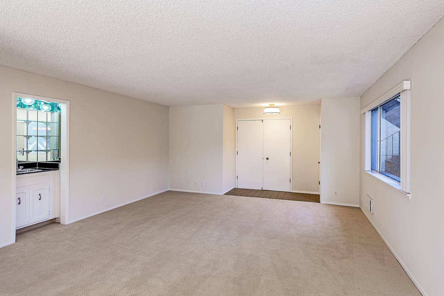 Burlingame, CA 94010,1121 Douglas Avenue #201