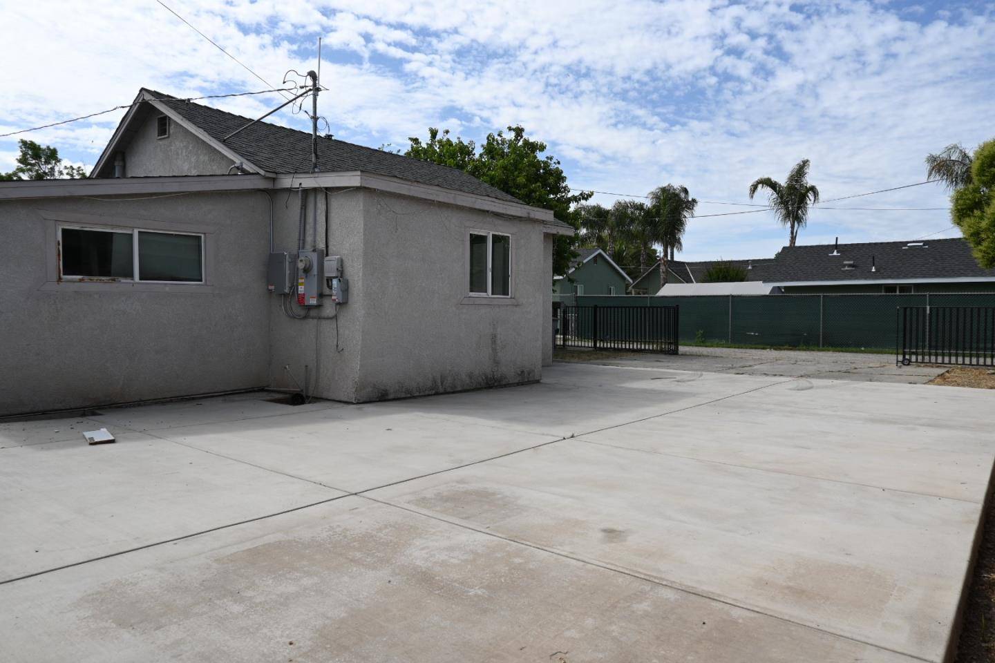 Merced, CA 95341,503 R Street