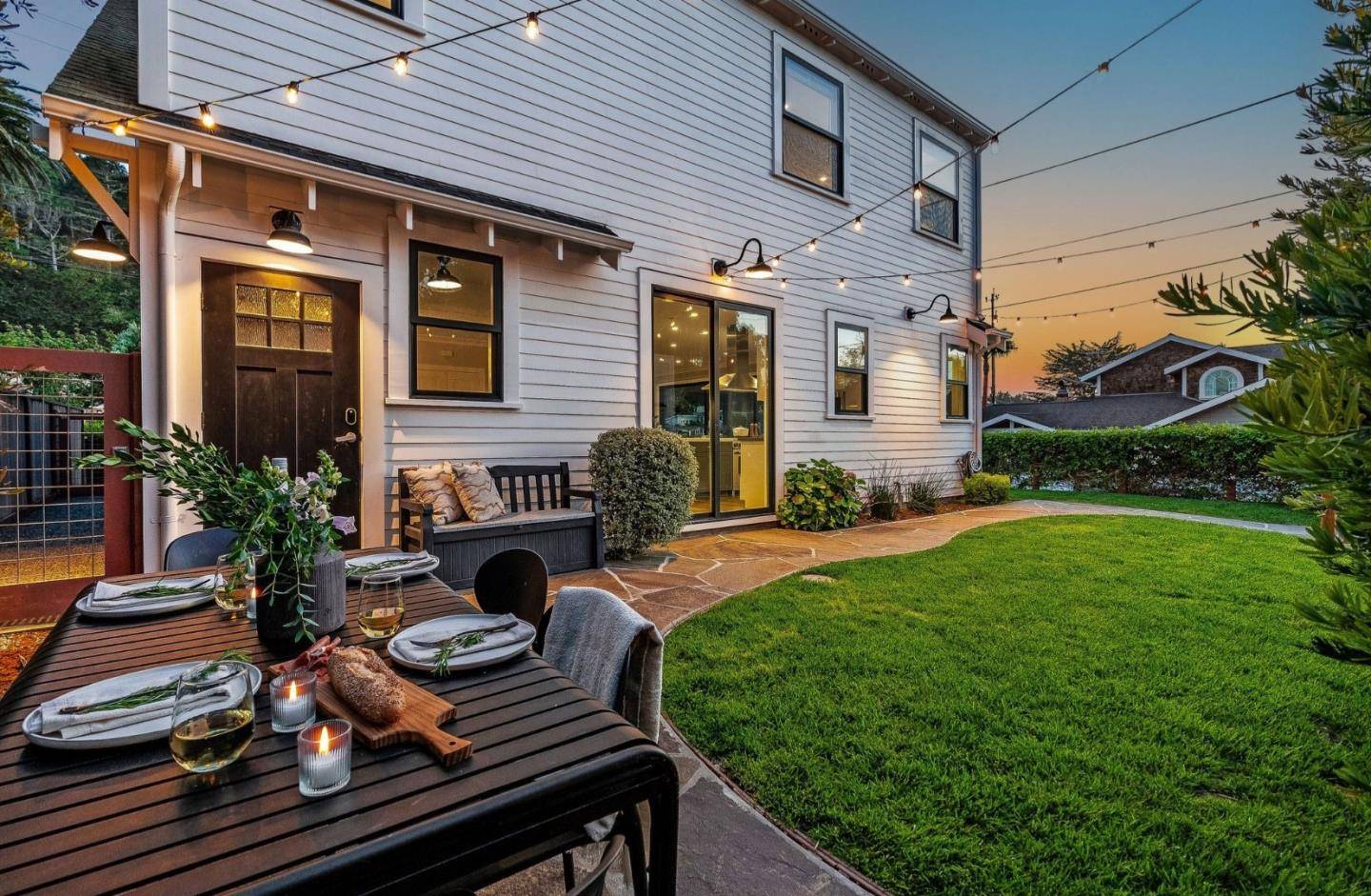 Pacifica, CA 94044,191 Winona Avenue