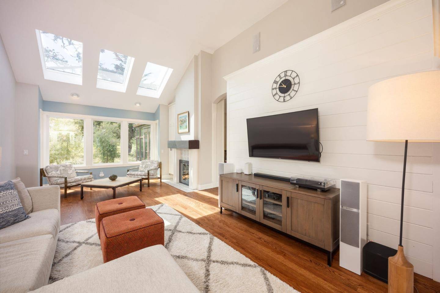 Half Moon Bay, CA 94019,431 Burning Tree Court