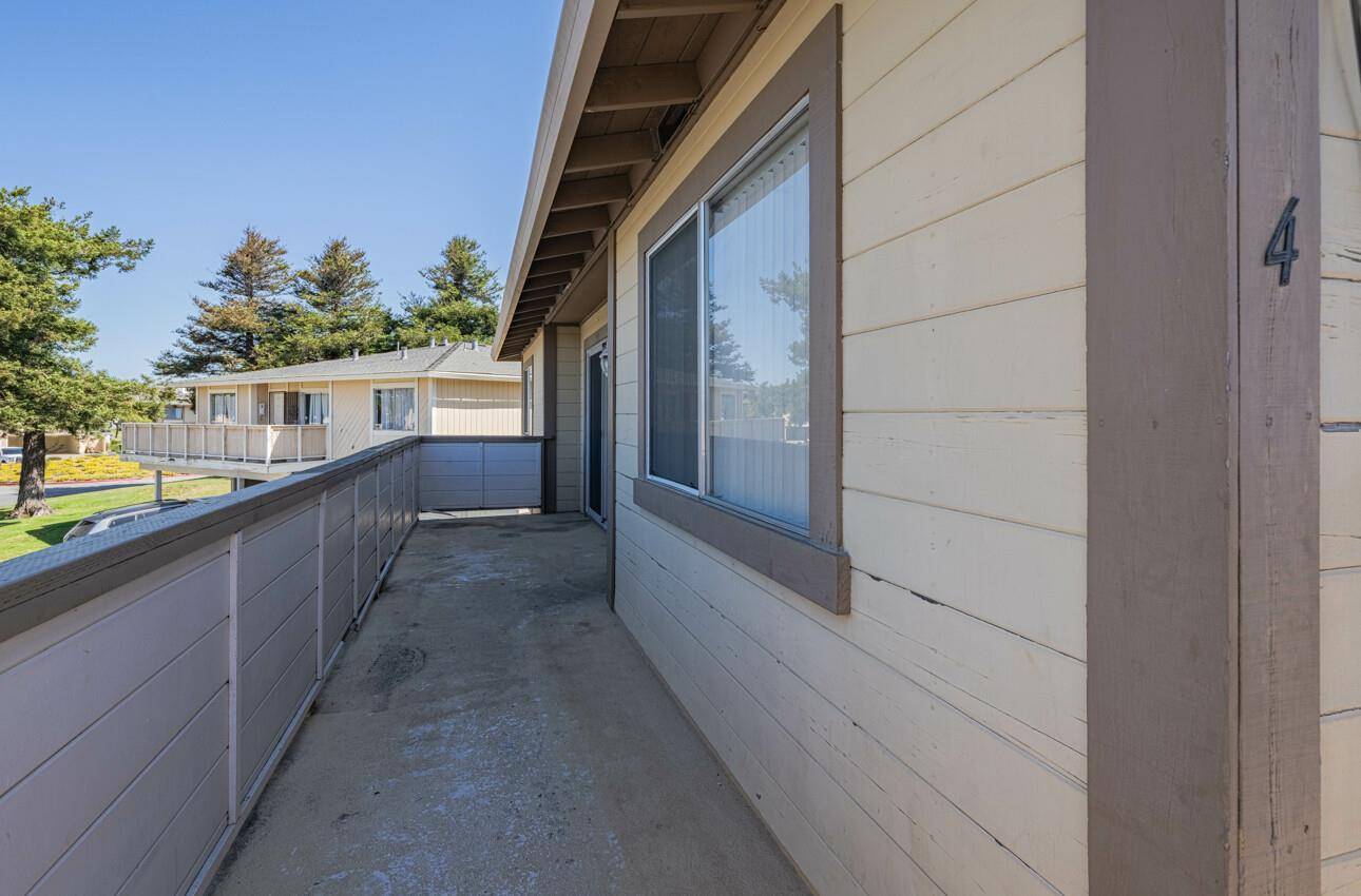 Salinas, CA 93906,1893 Cherokee Drive #4