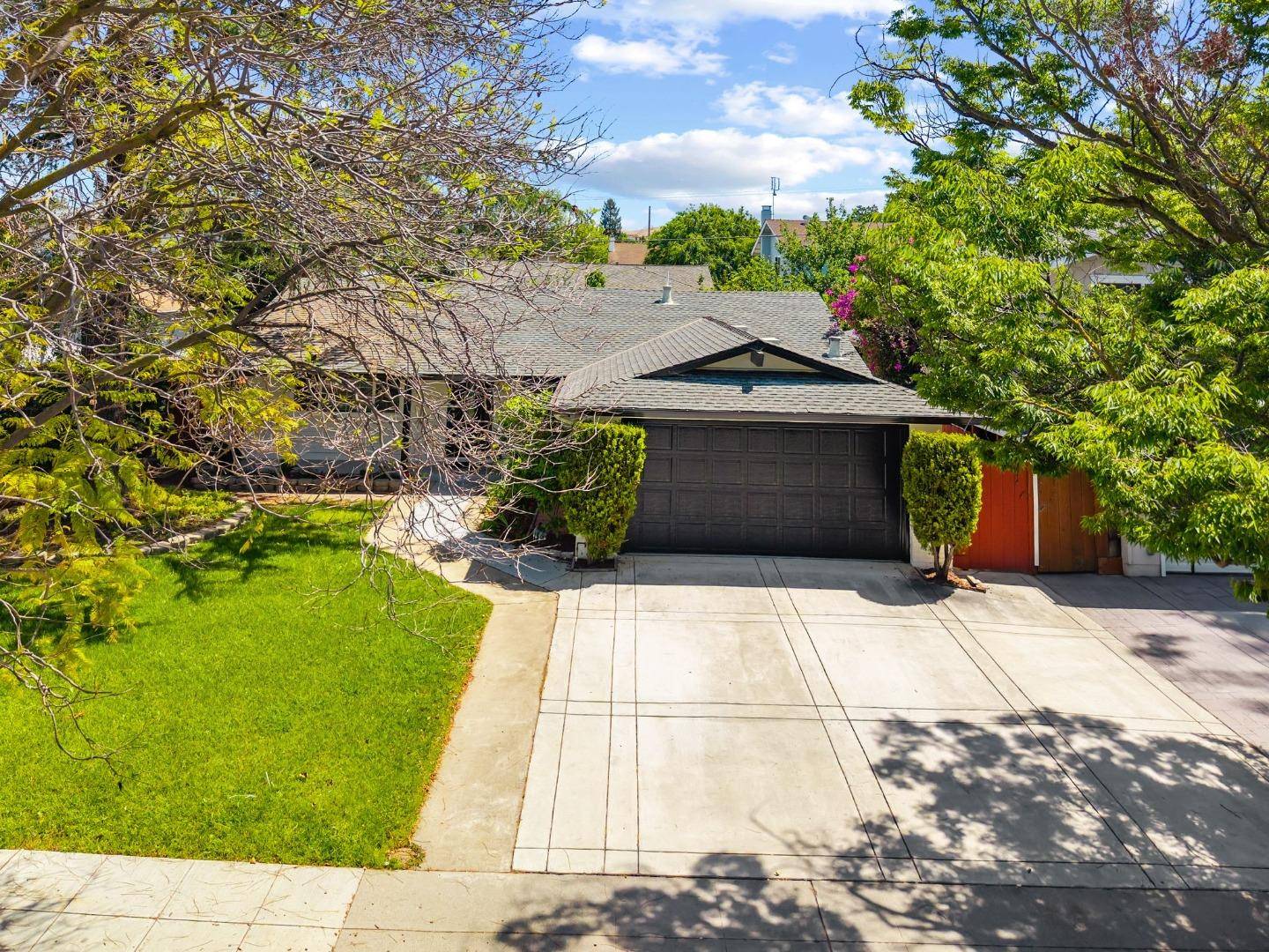 San Jose, CA 95121,2718 Millbrae Way