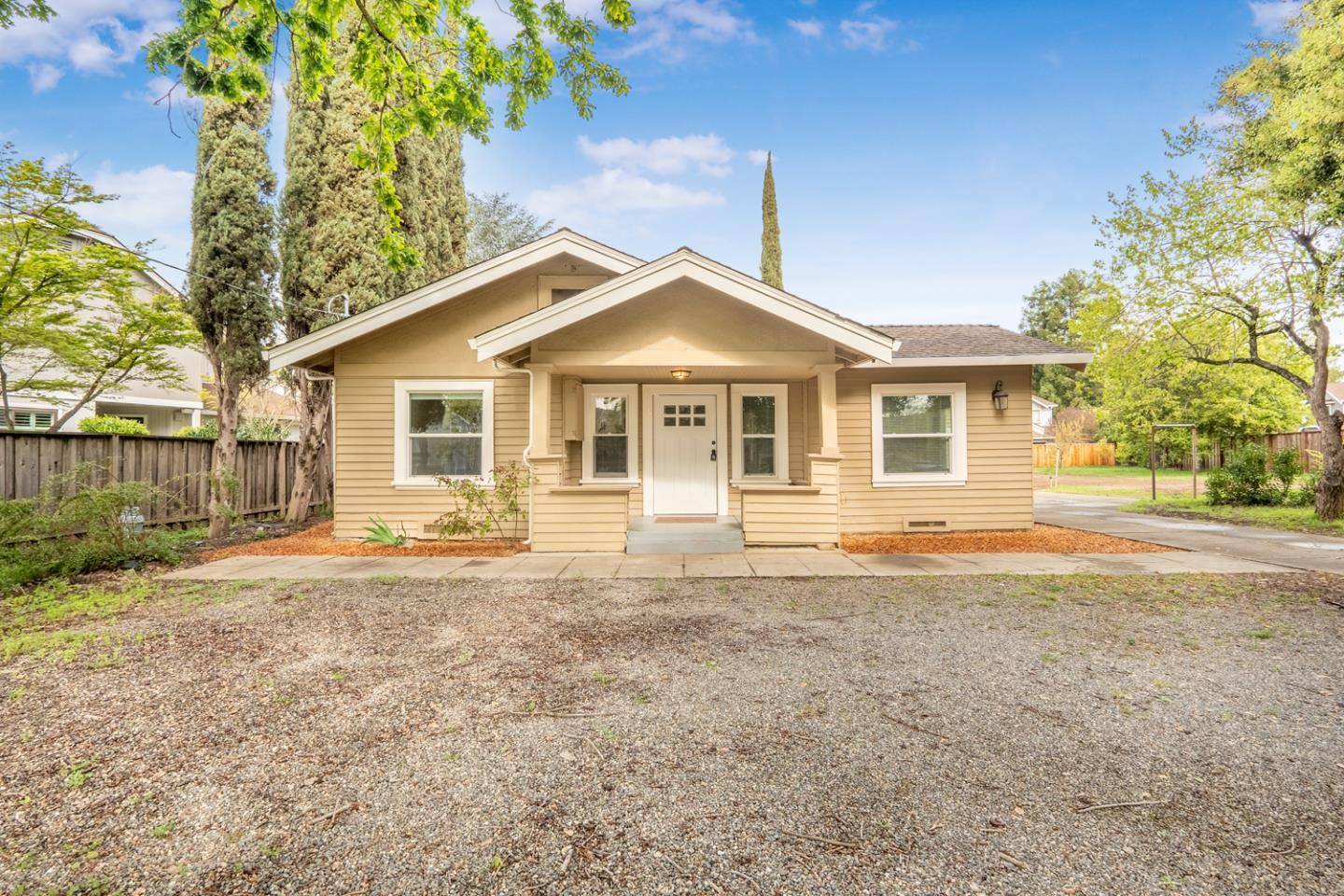 Morgan Hill, CA 95037,395 E Dunne Avenue