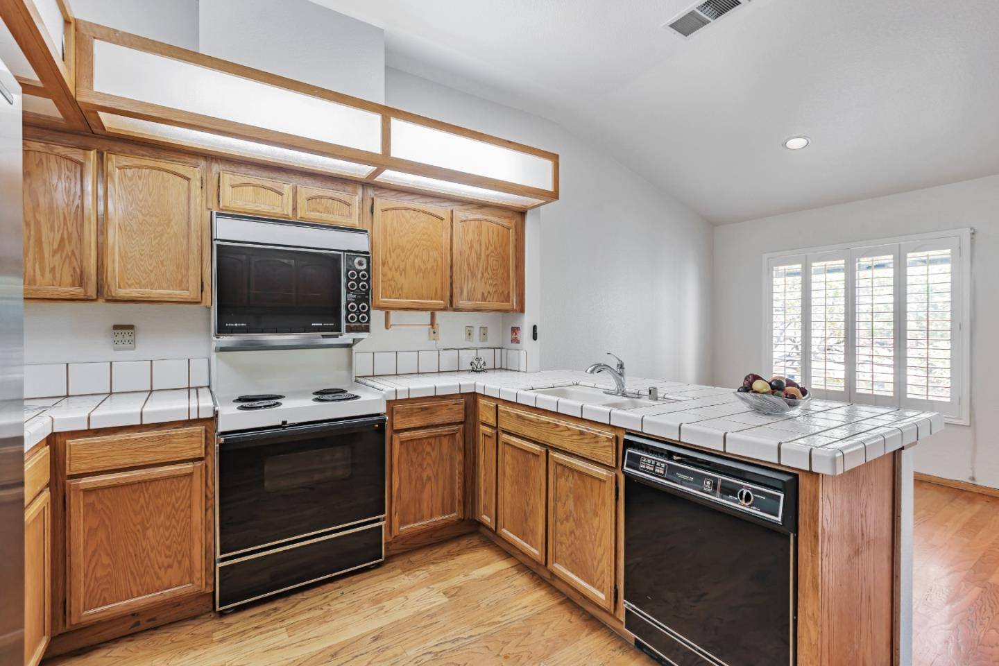 San Jose, CA 95135,7713 Galloway Drive
