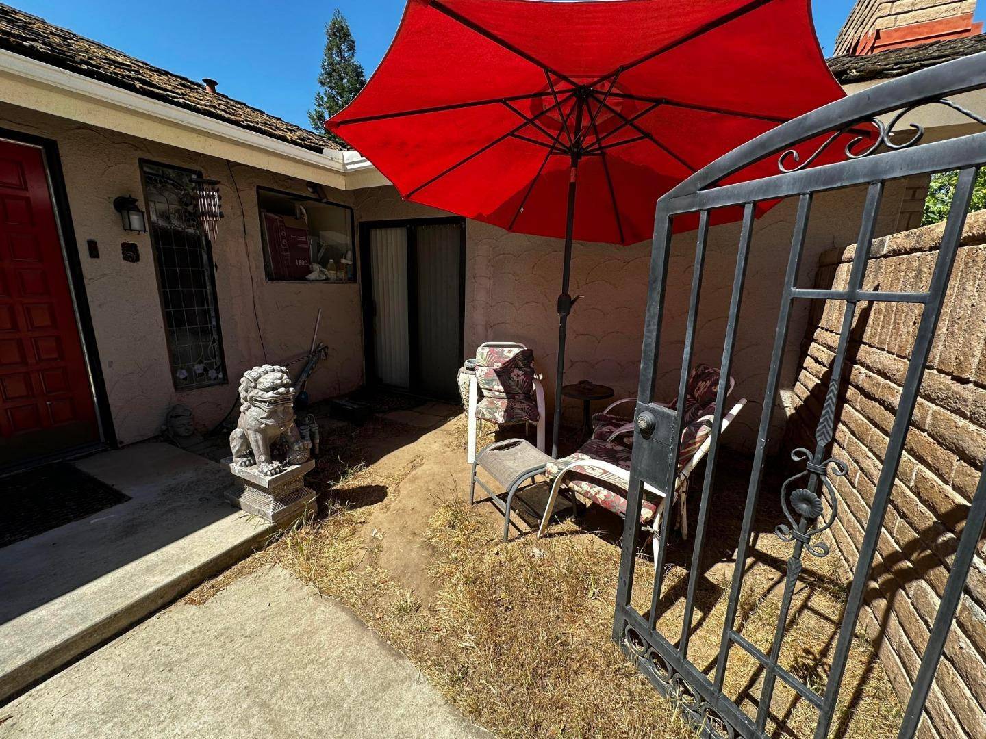 Fresno, CA 93711,1547 W Fir Avenue